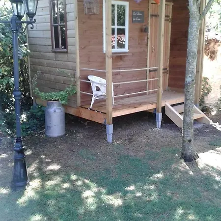 Holiday home La Bughee La Clef Des Champs *