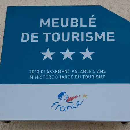 Holiday home La Bughee La Clef Des Champs *